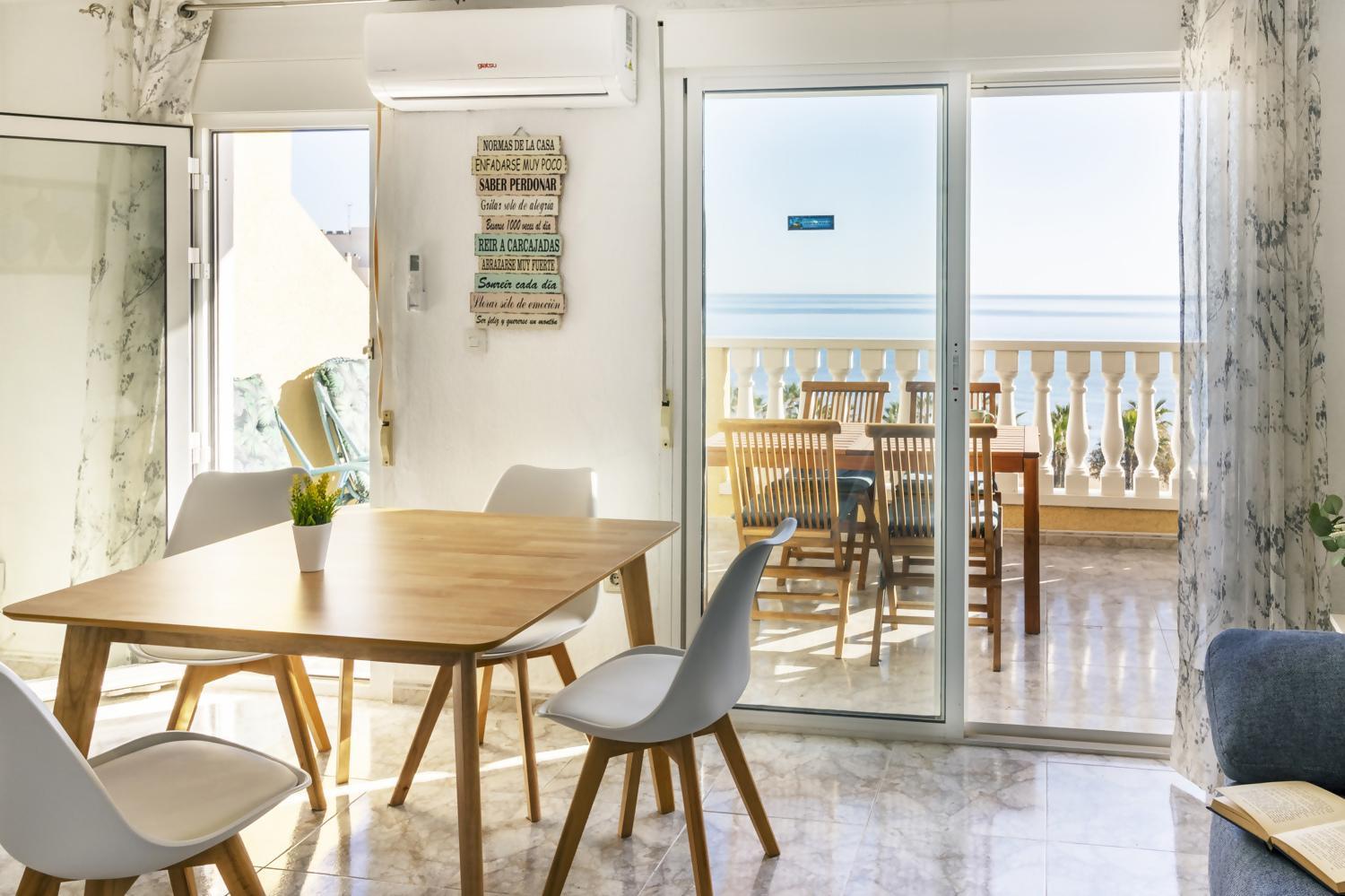 Atico Pink Seafront Apartment ลามาตา ภายนอก รูปภาพ